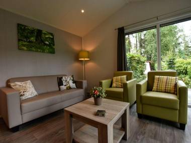 Nice chalet with dishwasher and wooded location