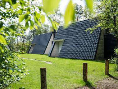 Restyled bungalow with dishwasher located on De Veluwe