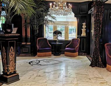 Apollofirst Boutique Hotel