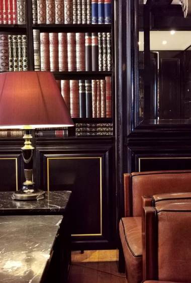 Apollofirst Boutique Hotel