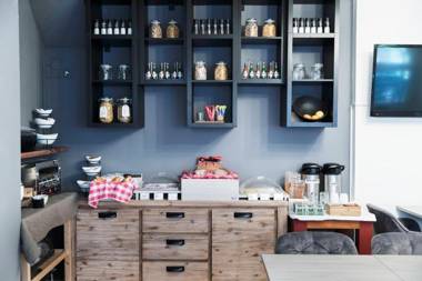 Quentin England Hotel