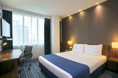 Holiday Inn Express Amsterdam - South an IHG Hotel