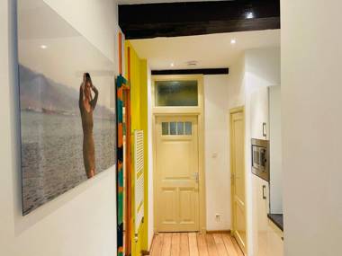 Red light district B & B canal view