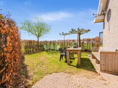 Pretty Farmhouse in Genderen with Terrace and Garden