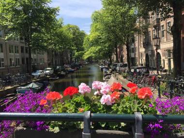 Beautiful Apartment in Amsterdam in a Canal House