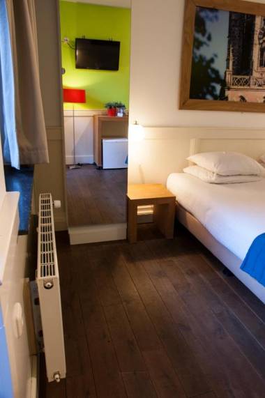 Long John's Hotel