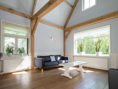 Inviting Holiday Home in Zuidoostbeemster near Centre & Forest