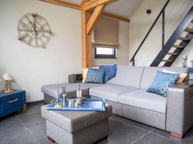 Modern & Garden-View Holiday Home in Alphen