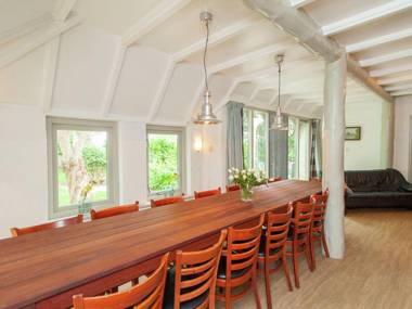 Quaint Farmhouse in Waskemeer near the Forest