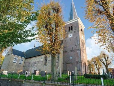 Modern Holiday Home in Easterlittens with Fishing Near