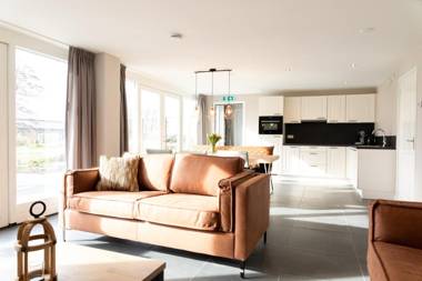 Ruyge Weyde Logies - The Farmers Daughter