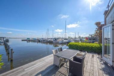 Meerzicht 20 - Waanzinnig uitzicht over het water!