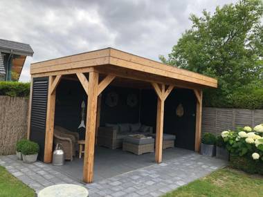 Rustic Holiday Home in Noordwijk close to Dunes