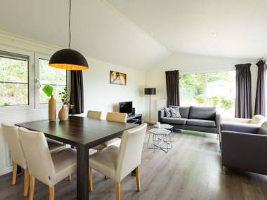 Comfortable chalet dishwasher in Noordwijk sea at 2.5 km.