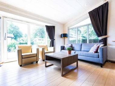 Well-kept chalet with dishwasher in Noordwijk sea at 2.5km