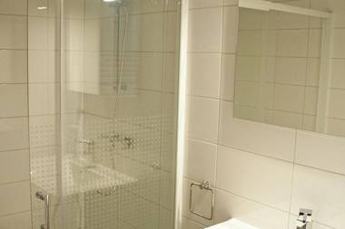 Lovely Holiday Home in Kattendijke near Centre & Seabeach