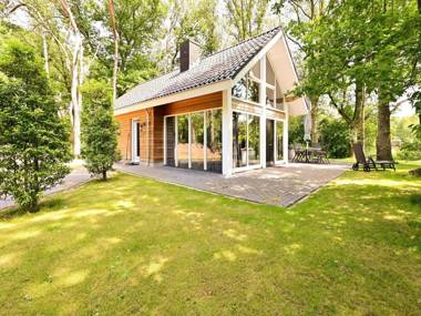 Exquisite Holiday Home in Reutum with Sauna