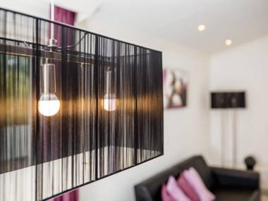 Comfortable chalet with dishwasher in a nature reserve