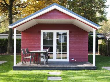 Comfortable chalet with a porch and is closeby the Veluwe