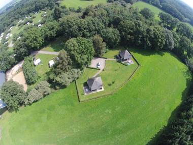 Cozy house with or without hot tub near a river