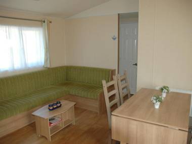 Comfortable chalet with veranda near the Loonse and Drunense Duinen