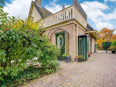 Homely Apartment in Noordwolde with Balcony