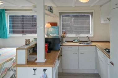 Holiday home Zeemeeuw with own fishing pier