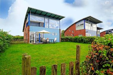 6pers. Lauwersmeer Lakefront. Nirvana house with sauna pellet stove