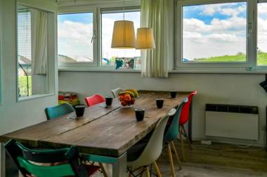 6pers. Modern house Iris with a view of the Lauwersmeer with 2 terraces