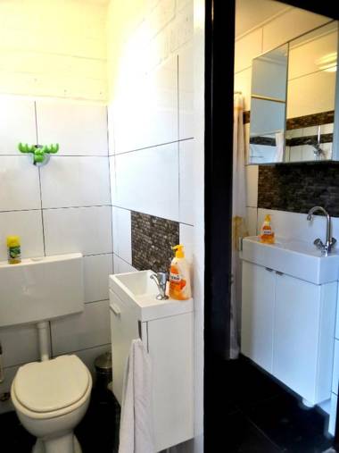 Fee 5 pers Modern holiday home with sauna and fenced garden