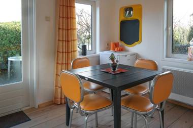 Madellief Cheapest 4 pers holiday home close to the National Park Lauwersmeer