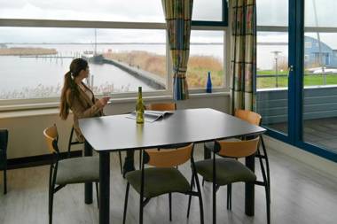 6pers Happy Summer Lakefront holiday home with Sauna