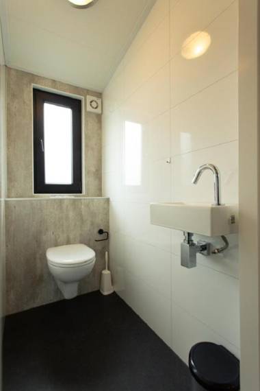 Recreatiepark Jachthaven De Veerstal Lathum - Luxe Chalet