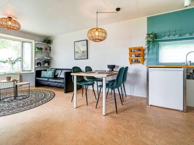 Elegant Chalet in Anjum near the Lauwersmeer Lake