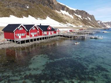 Sarnes Seaside Cabins