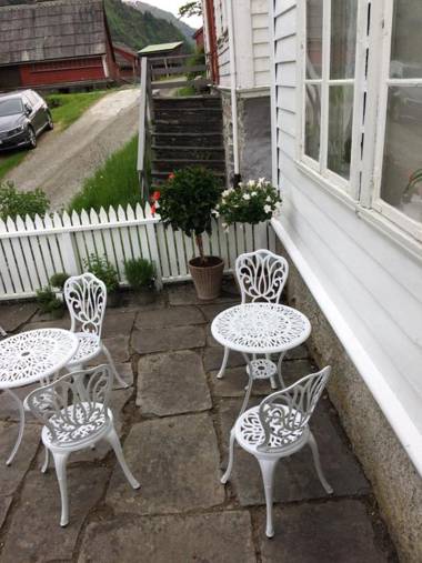 Jaunsen Gjestgjevarstad