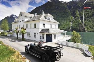 Fjærland Fjordstove Hotell - Huseby Hotelldrift AS