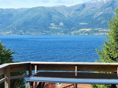 Holiday home leikanger