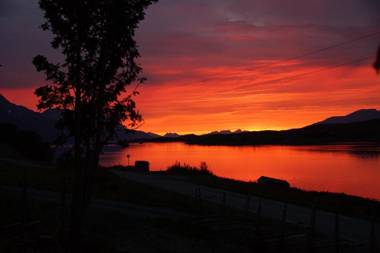 Aaroybukt Guesthouse