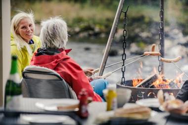 Jølstraholmen Camping og Hytter