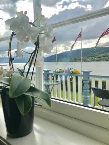 Eidsvåg Fjordhotell