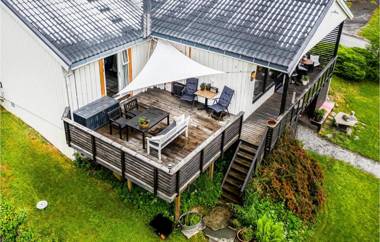 Awesome home in Vestnes with WiFi and 3 Bedrooms