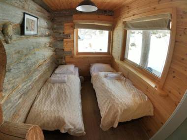 Jarfjord Arctic Aurora Lodge