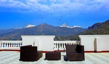 Da Yatra Courtyard Hotel