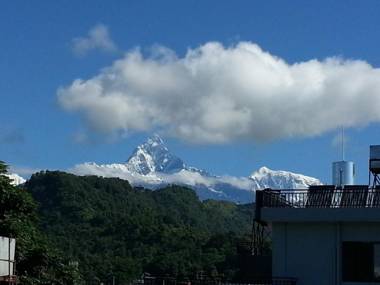 Experience Tibetan rooms