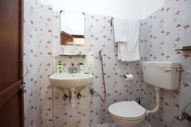 Experience Tibetan rooms