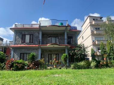 Hotel Peace Ganga Inn