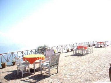 Niva Niwa Lodge And Resort