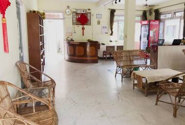 行者之家SUNFLOWER