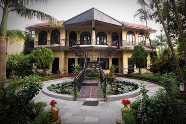 Chitwan Adventure Resort